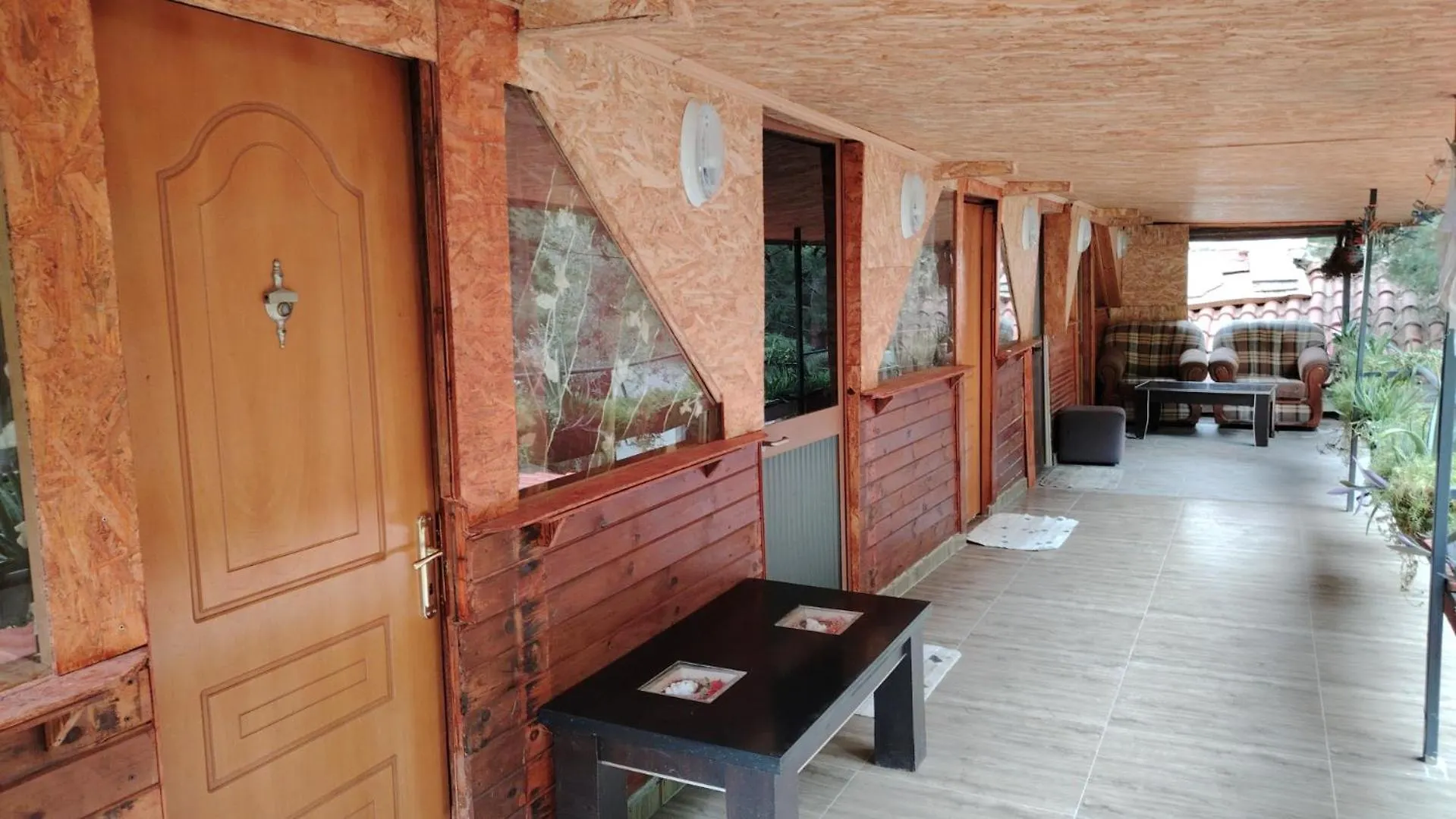 *** Hotel Bovilla Canyon Tirana Albanie